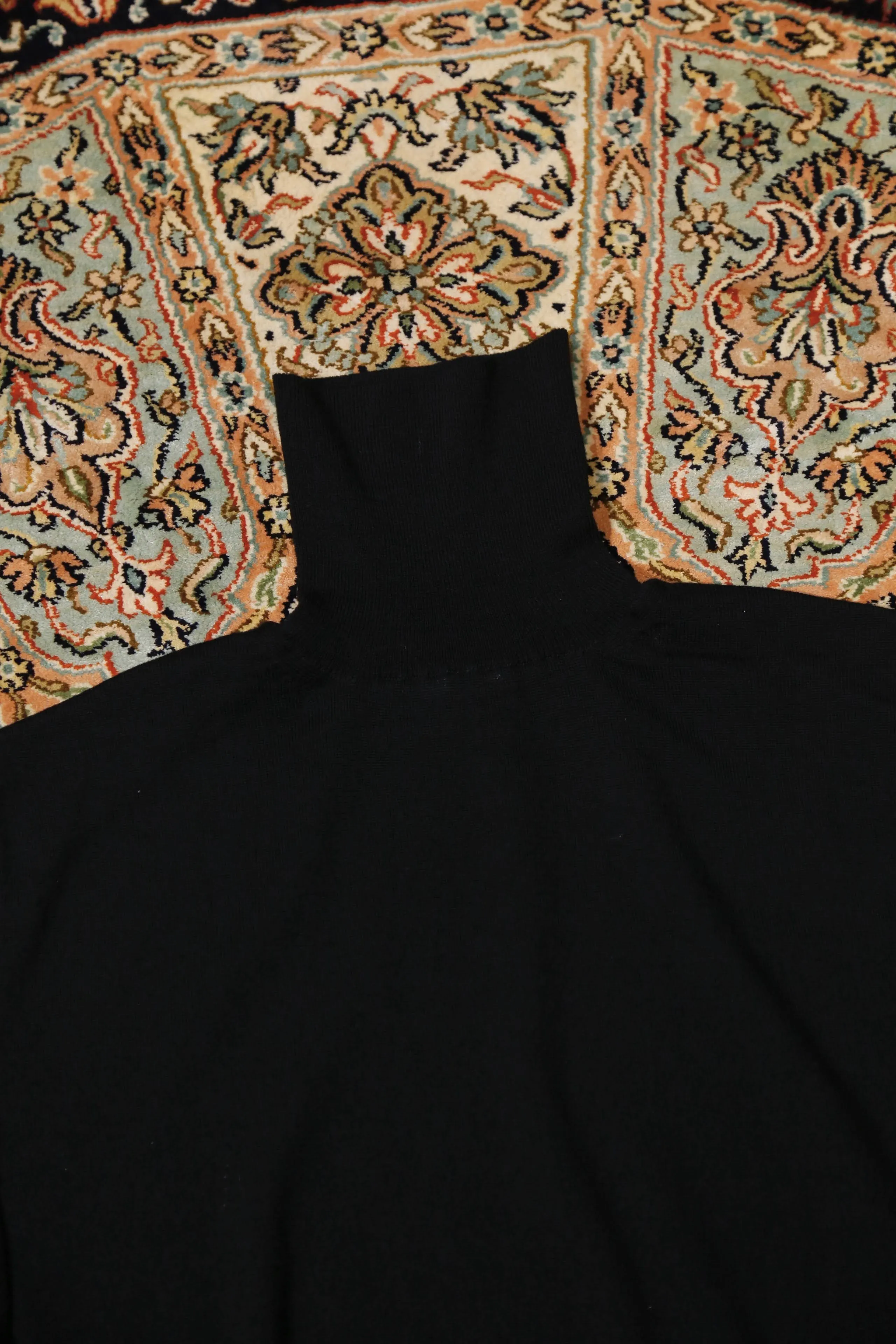 Standad Turtleneck Knit （BLACK）