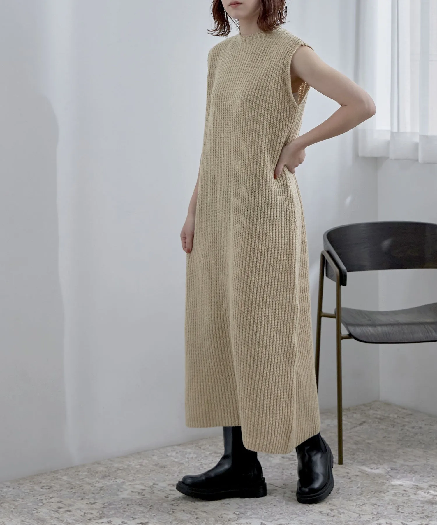 Turtleneck bolero knit & Sleeveless knit one-piece