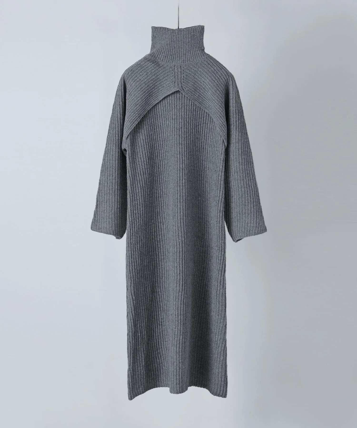 Turtleneck bolero knit & Sleeveless knit one-piece