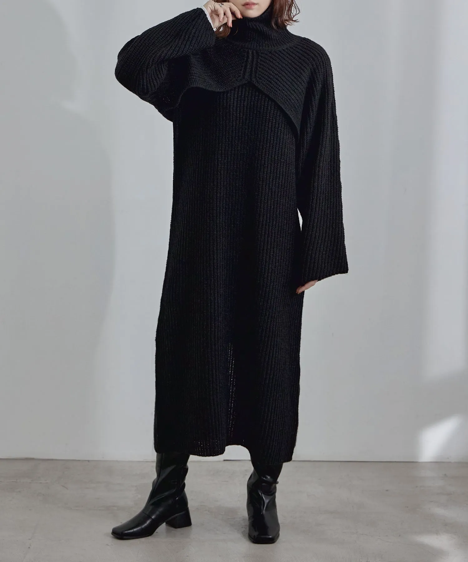 Turtleneck bolero knit & Sleeveless knit one-piece