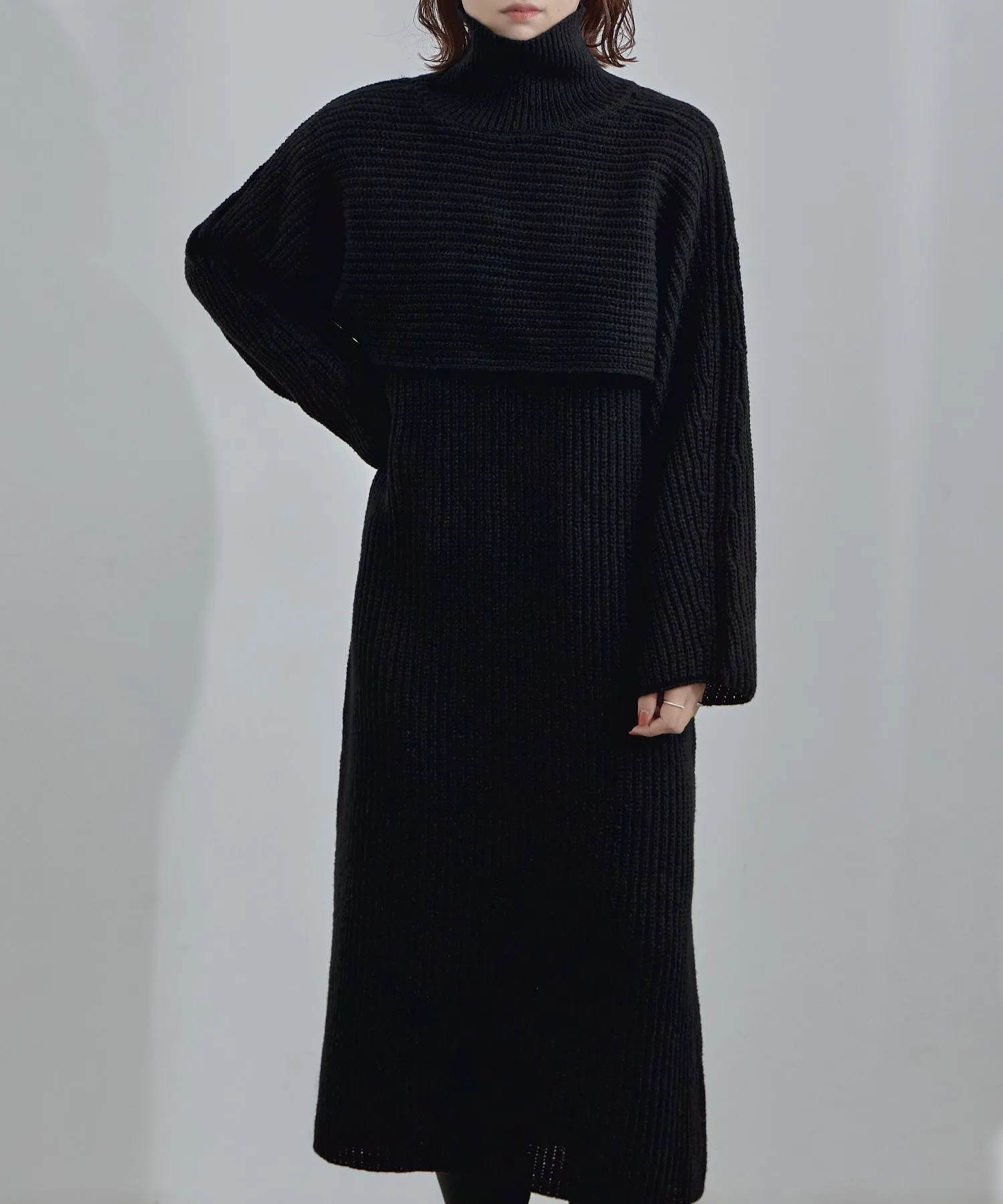 Turtleneck bolero knit & Sleeveless knit one-piece