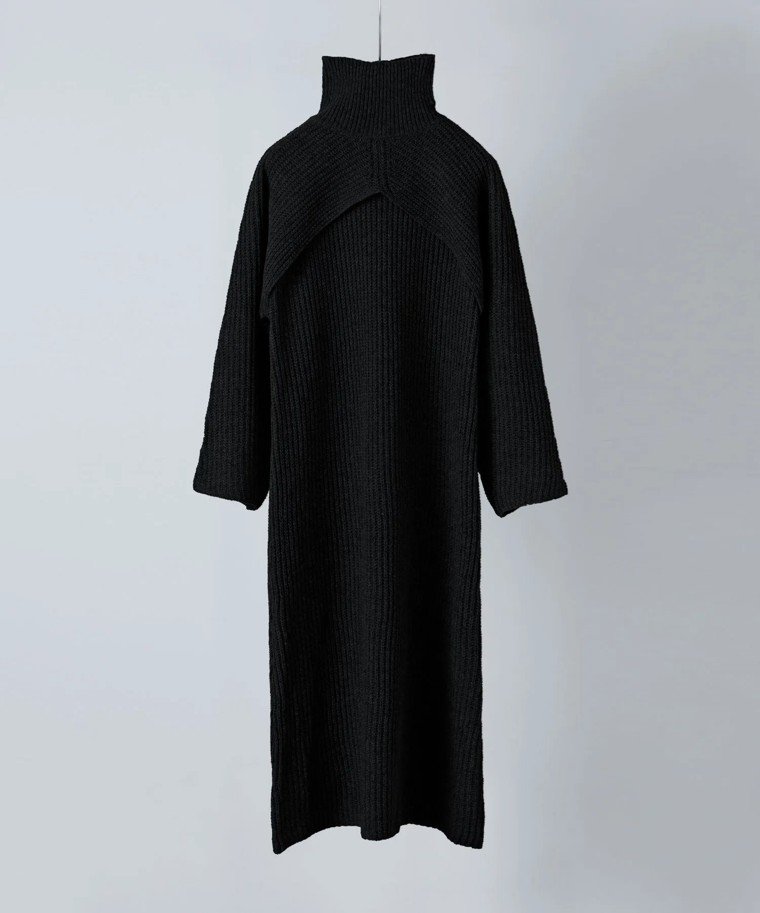 Turtleneck bolero knit & Sleeveless knit one-piece