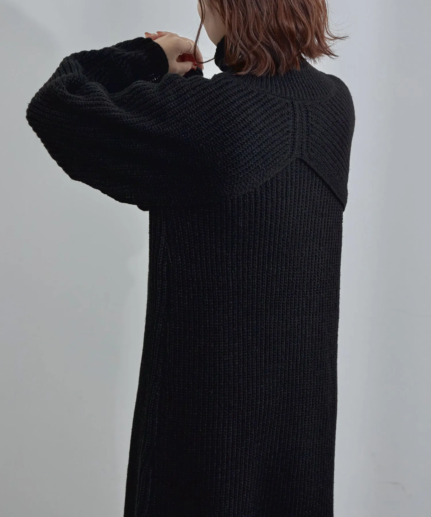Turtleneck bolero knit & Sleeveless knit one-piece