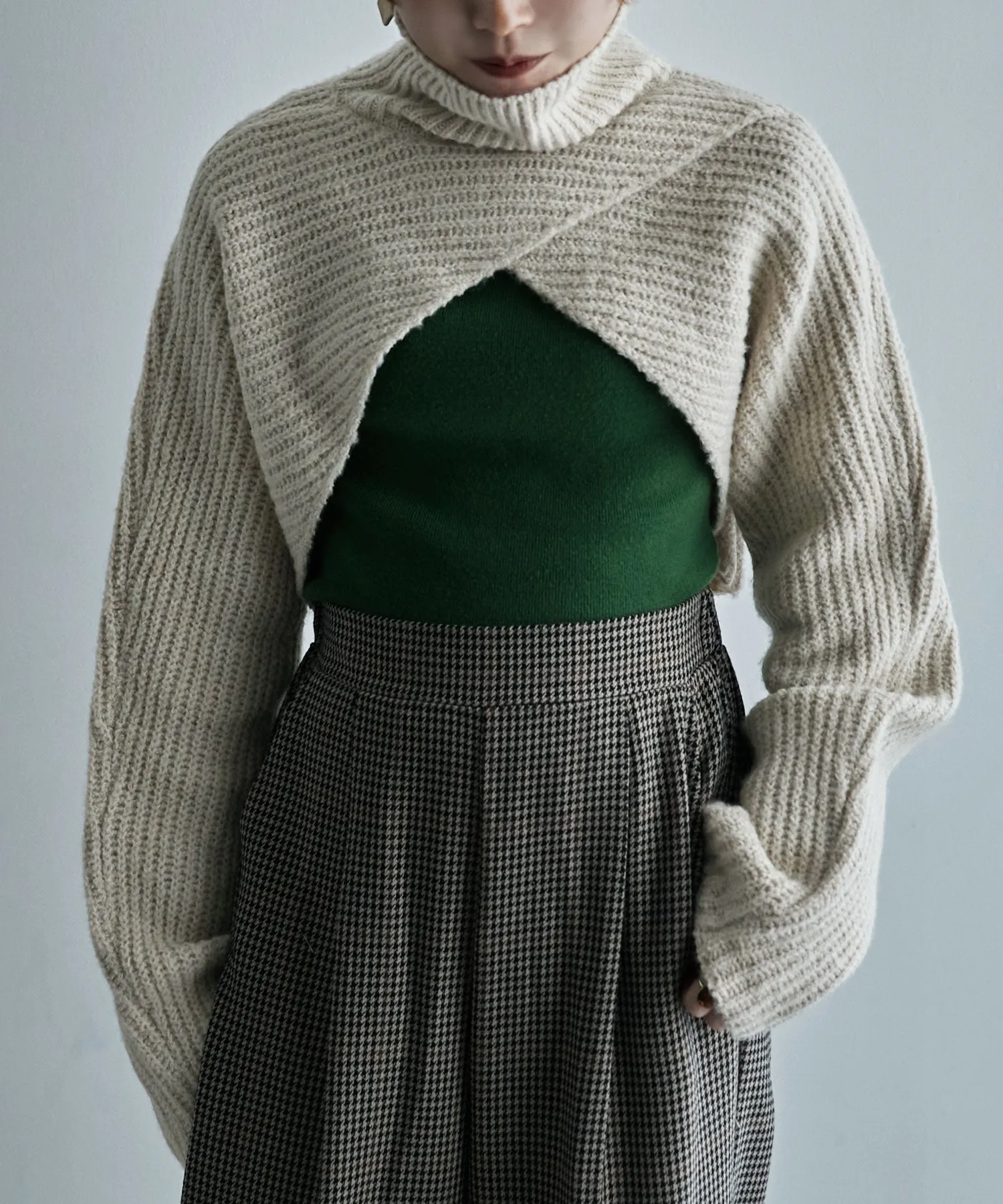 Turtleneck bolero knit