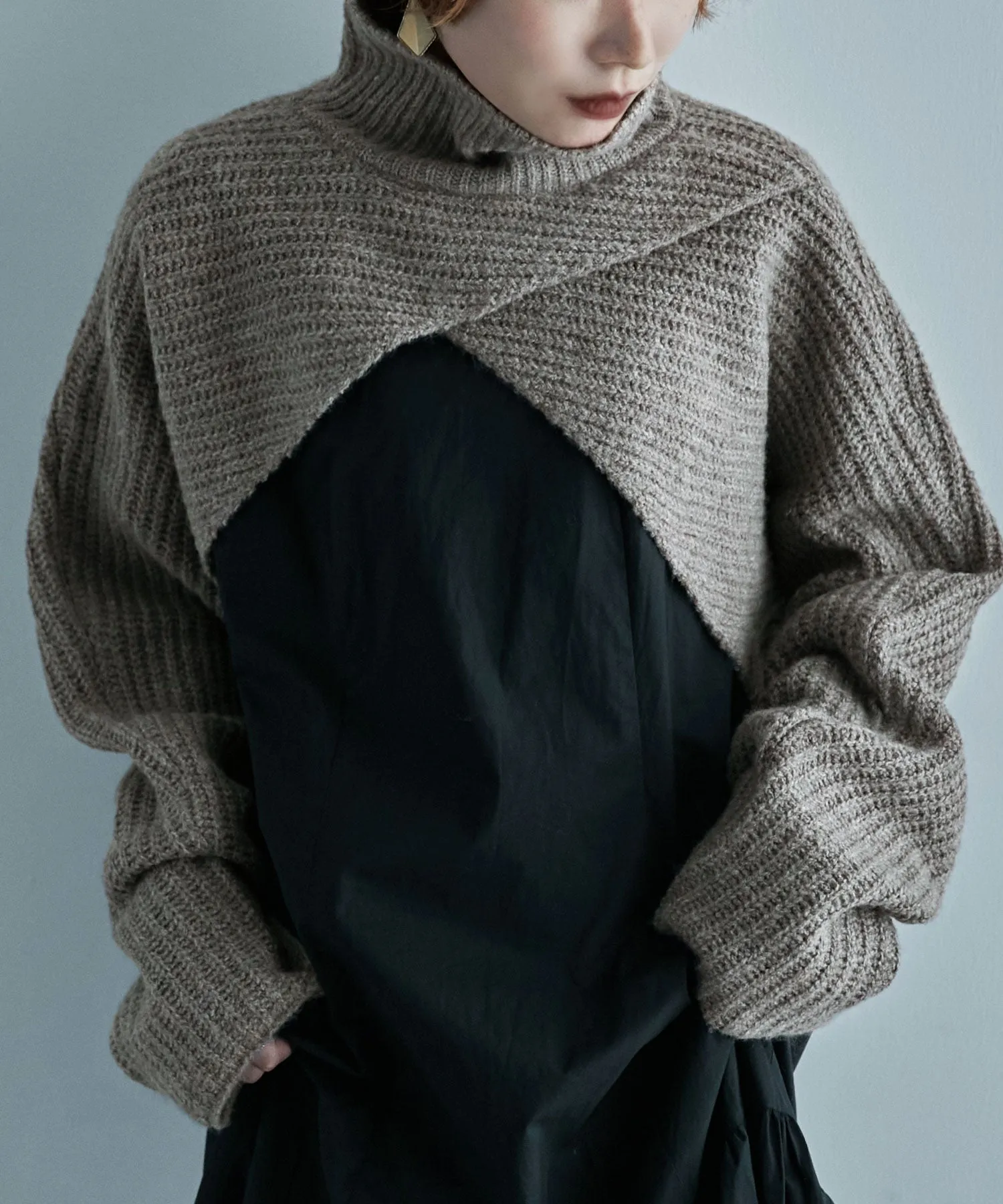 Turtleneck bolero knit
