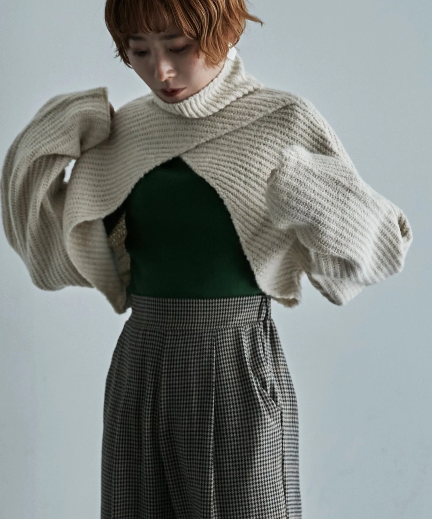 Turtleneck bolero knit