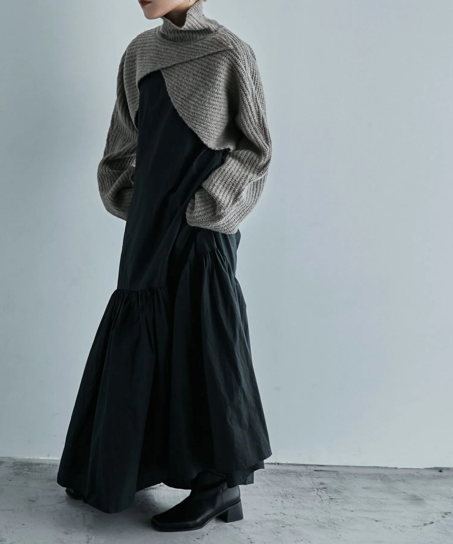Turtleneck bolero knit