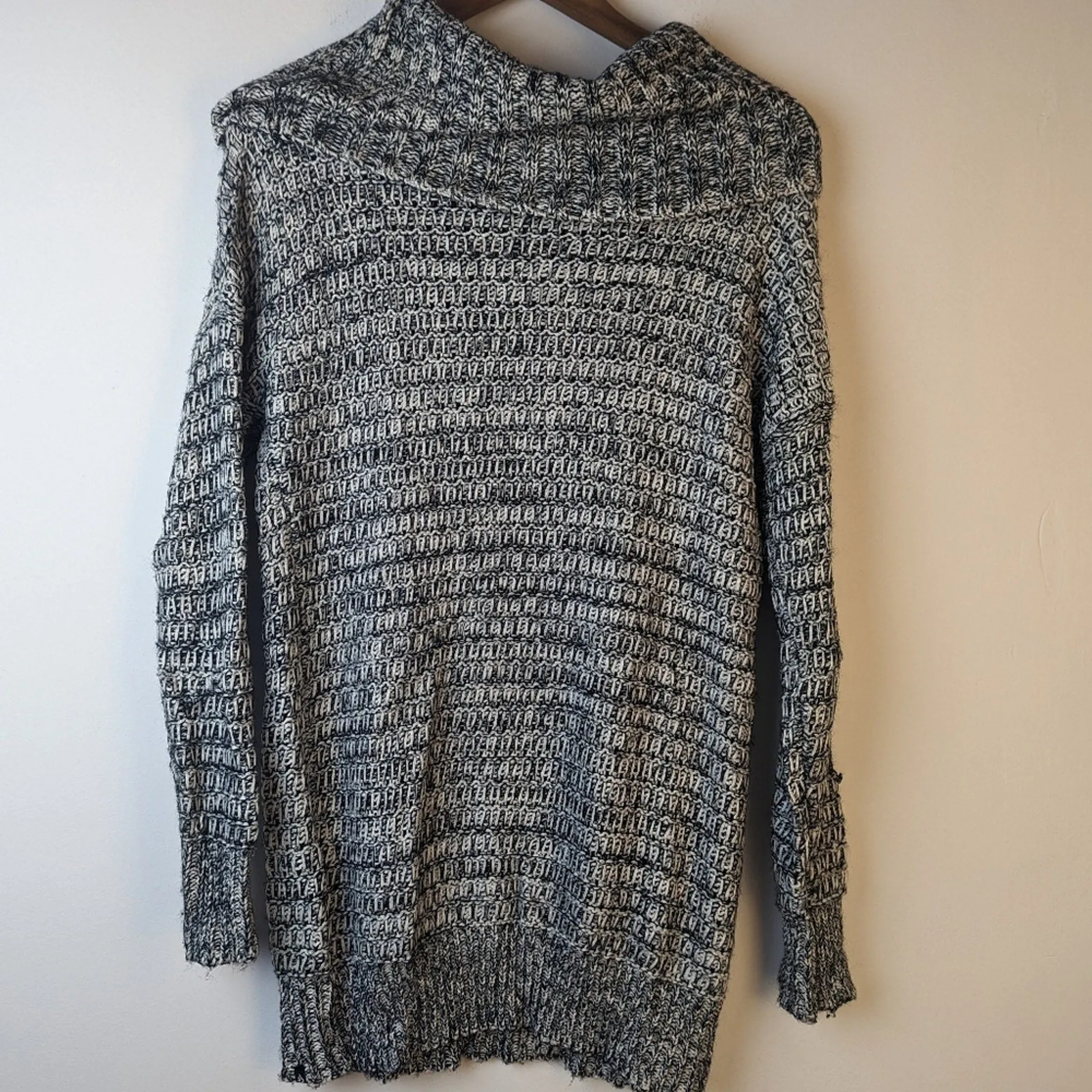 Volcom Turtleneck Knit Sweater - Small